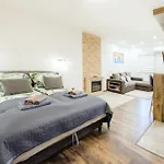 Apartment King Of The Inner Budapest